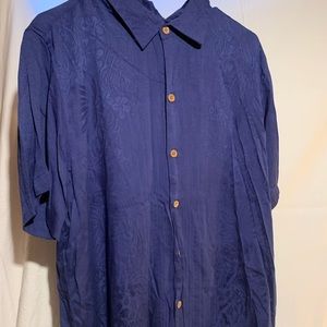 blue floral mens short sleeve shirt (large)